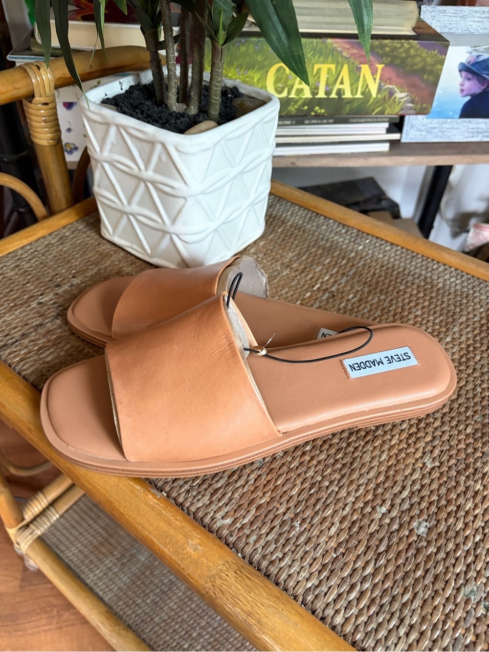 Steve Madden Leather Slide Sandals Camel brown women’s size 11 open toe NEW